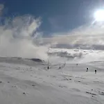 Emma Equipe Et Refait A Neuf Dans 3 Etoiles Апартаменты