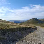 Emma Equipe Et Refait A Neuf Dans 3 Etoiles * Бес-э-Сент-Анастез