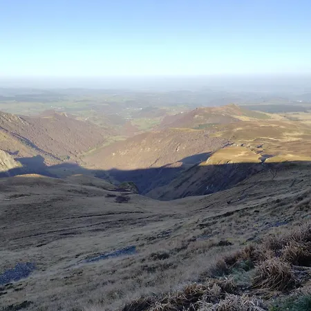 Emma Equipe Et Refait A Neuf Dans 3 Etoiles *