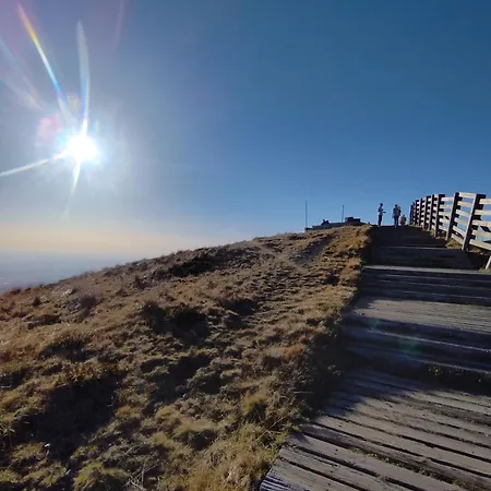 Emma Equipe Et Refait A Neuf Dans 3 Etoiles Apartmán *