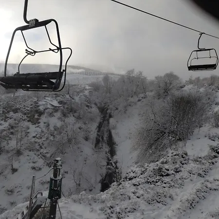 Emma Equipe Et Refait A Neuf Dans 3 Etoiles