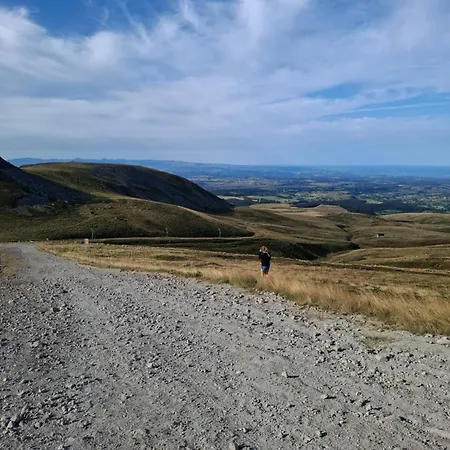 Emma Equipe Et Refait A Neuf Dans 3 Etoiles Apartmán *