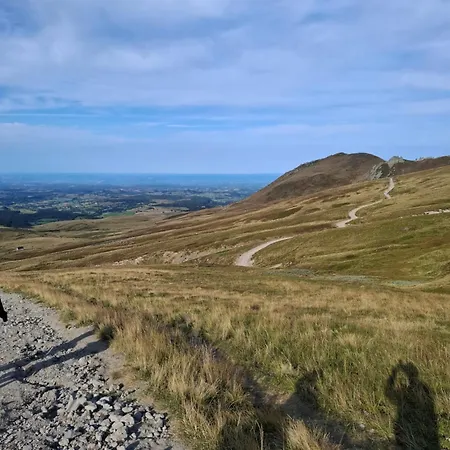 Emma Equipe Et Refait A Neuf Dans 3 Etoiles *