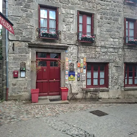 Emma équipé Et Refait A Neuf Dans Résidence 3 étoiles *