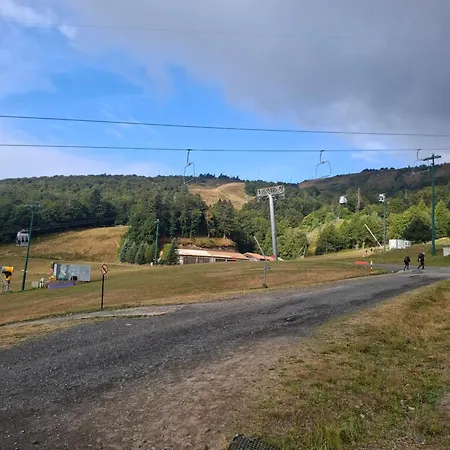 Emma équipé Et Refait A Neuf Dans Résidence 3 étoiles Appartamento Besse-et-Saint-Anastaise