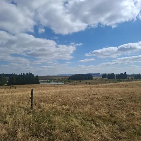 Emma équipé Et Refait A Neuf Dans Résidence 3 étoiles Besse-et-Saint-Anastaise