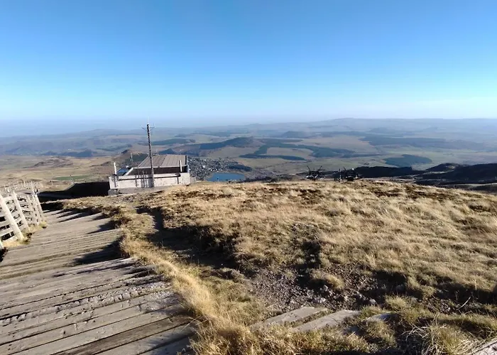 Emma équipé Et Refait A Neuf Dans Résidence 3 étoiles Besse-et-Saint-Anastaise