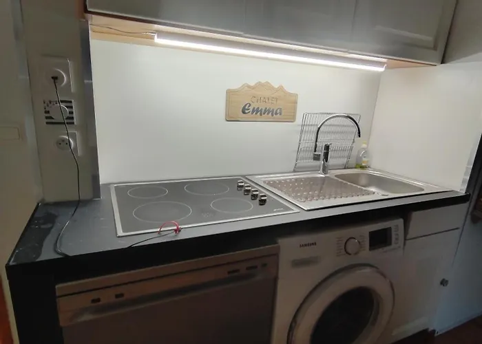 Emma équipé Et Refait A Neuf Dans Résidence 3 étoiles Appartement *