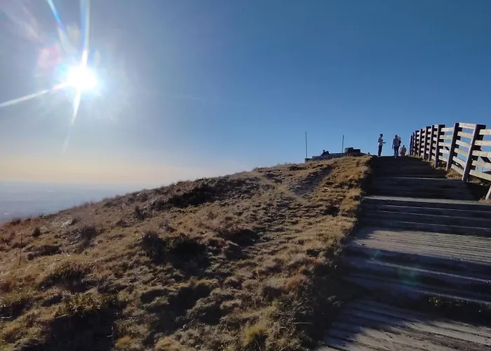 Emma équipé Et Refait A Neuf Dans Résidence 3 étoiles Appartement *