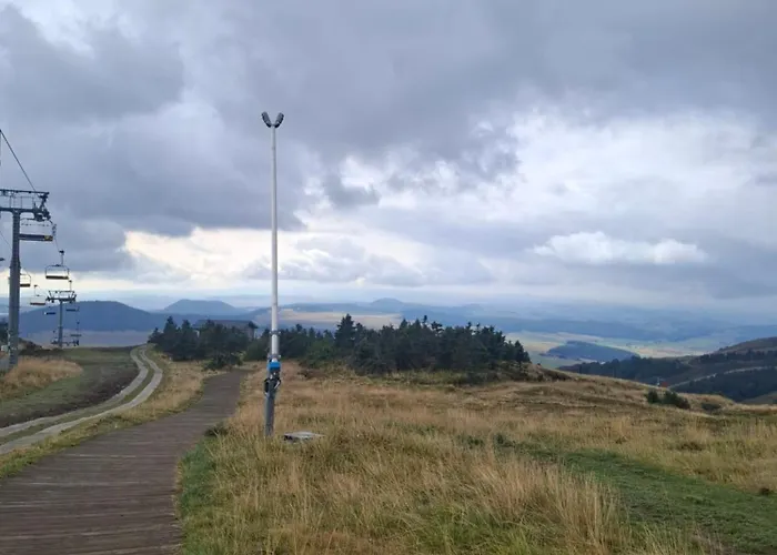 Emma équipé Et Refait A Neuf Dans Résidence 3 étoiles Appartement