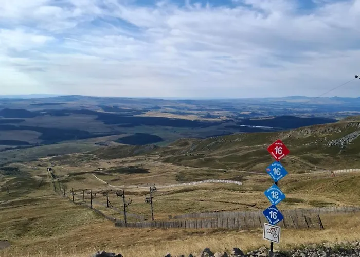 Appartement Emma équipé Et Refait A Neuf Dans Résidence 3 étoiles *