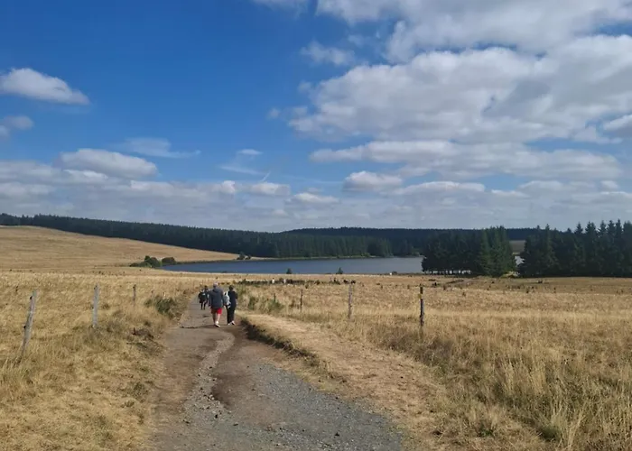 Emma équipé Et Refait A Neuf Dans Résidence 3 étoiles *