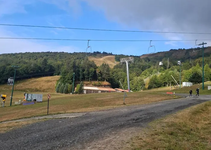 Emma équipé Et Refait A Neuf Dans Résidence 3 étoiles Appartement Besse-et-Saint-Anastaise